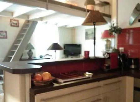 Coquet En Mezzanine Nuit Pour 2 Personnes Apartamento Saint-Girons (Ariege)