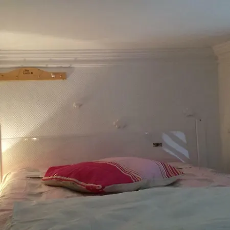 Coquet En Mezzanine Nuit Pour 2 Personnes Apartamento