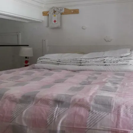 Apartamento Coquet En Mezzanine Nuit Pour 2 Personnes Saint-Girons (Ariege)