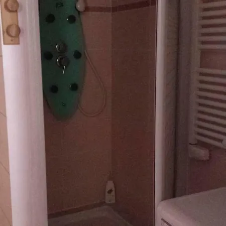 Coquet En Mezzanine Nuit Pour 2 Personnes Apartamento